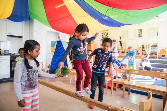 Titelbild - Purzelbaum Schweiz - © Esther Michel Titelbild - Purzelbaum Schweiz - © Esther Michel