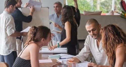 2 10 BGF Schulen Titelfoto Schule Handelt 2 10 BGF Schulen Titelfoto Schule Handelt
