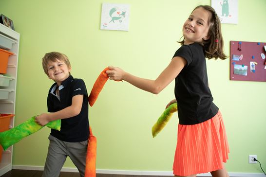 Kinder kämpfen Kinder kämpfen